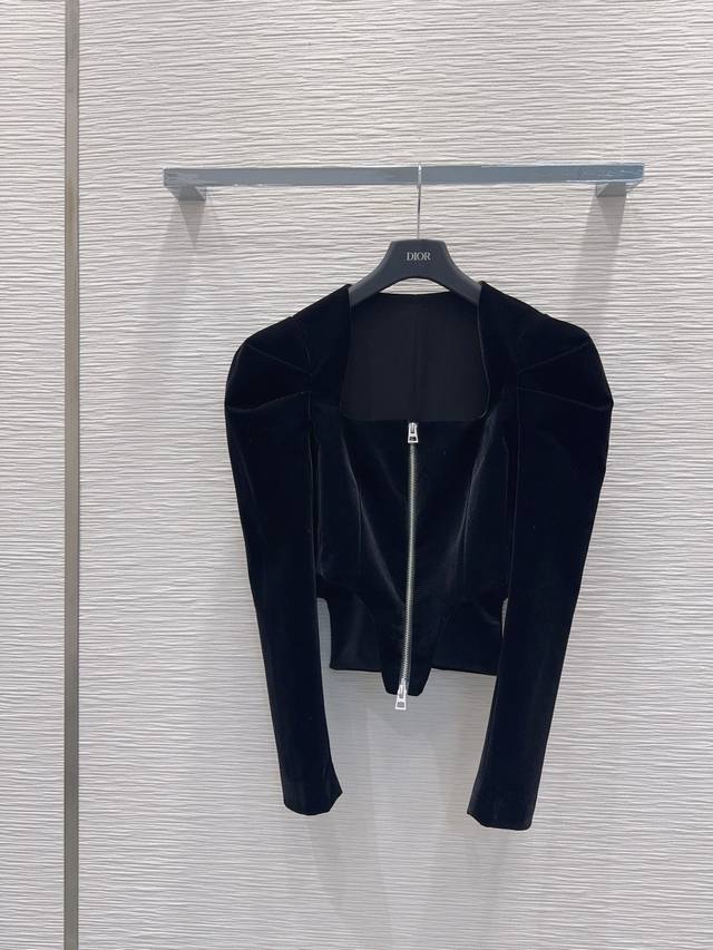Christian Dio* 2025FW season hits! Retro and stylish, this comfortable and styli