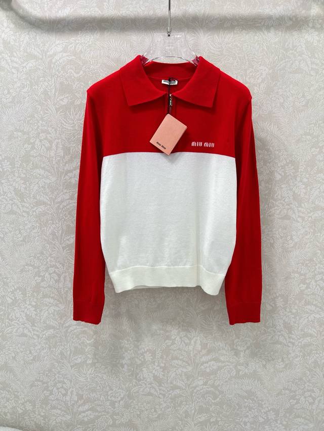 Miumi*25's new contrasting lapel half-zip knitted pullover with chest logo embro