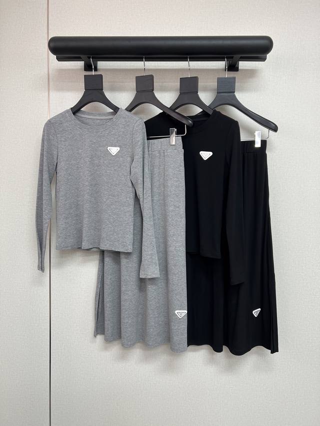 High quality Prada*2025 early autumn new style suit. Round neck long-sleeved top