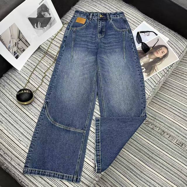 Highly recommend the new wide-leg jeans from the 2025 early autumn series Mm6.