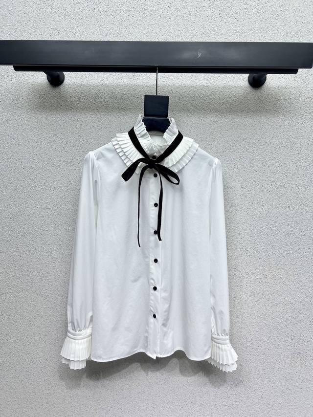 L's ribbon pleated shirt is versatile and suitable for everyone. Simple, high-en