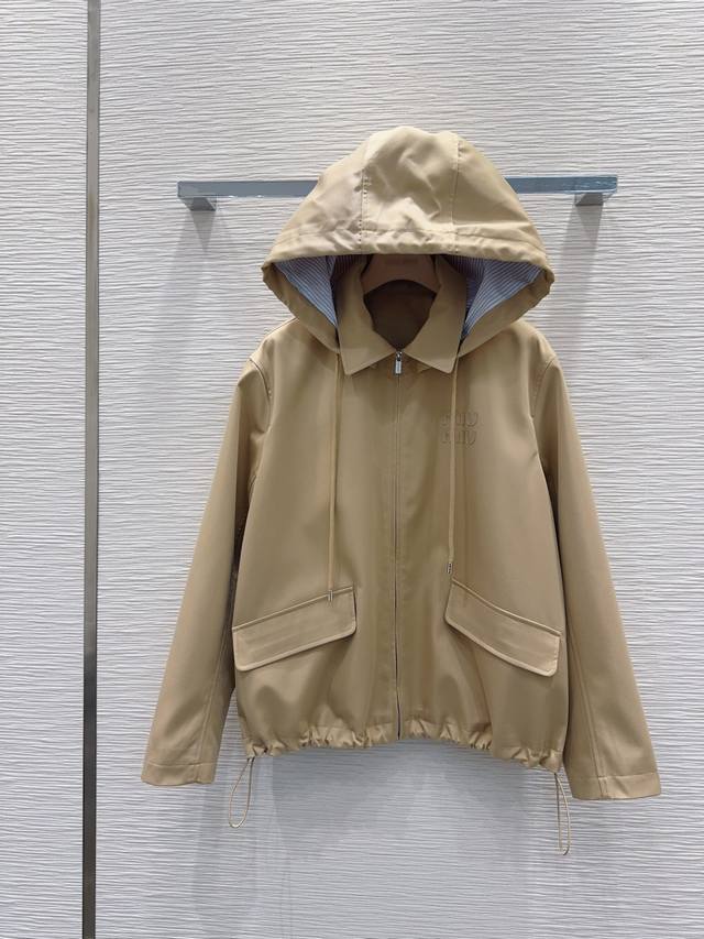 Miu Mi* 2025Fw new trench coat, comfortable and versatile, stocked by a trading