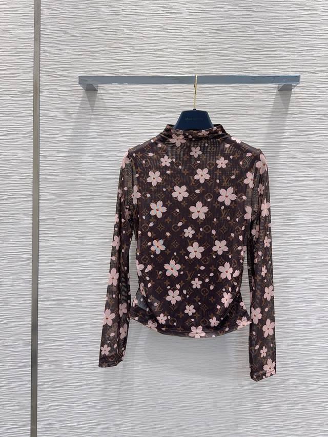 Louis Vuitto* 2025Fw new mesh base shirt with a see-through print. It's luxuriou