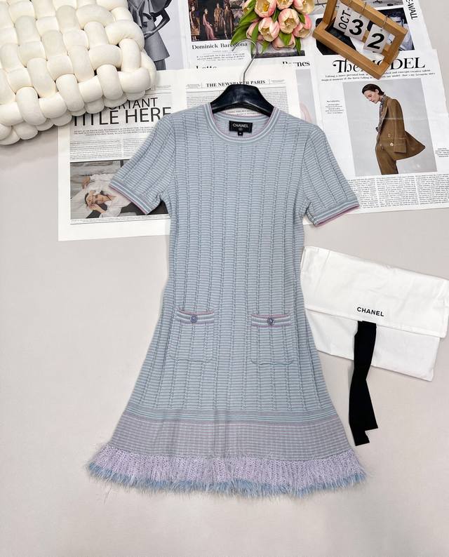 Chanel's new 2025 short-sleeved knit dress with contrasting tassels is custom-wo
