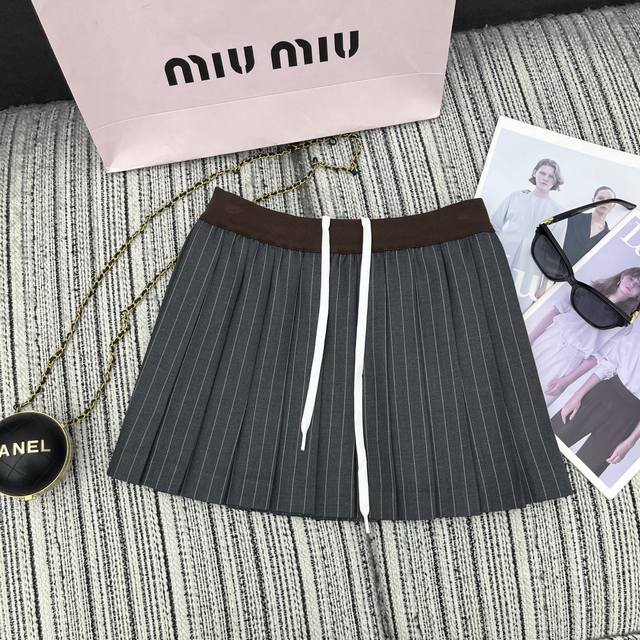 Highly recommend Miu's new style from the 25th Early Autumn Collection*, featuri