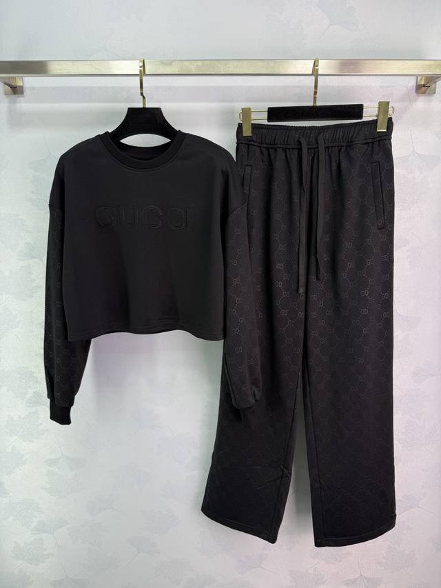 Gucc* 2025 new round-neck embroidered sweatshirt and trousers set, custom-made w