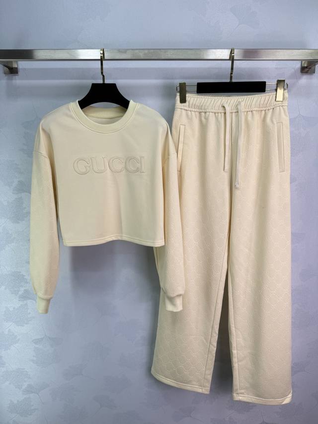 Gucc* 2025 new round-neck embroidered sweatshirt and trousers set, custom-made w