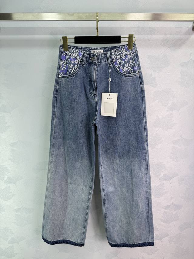 Ch*2025 new jeans with purple floral pattern, pocket design, double C logo, grad