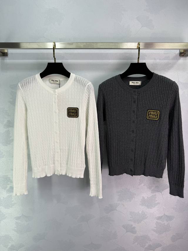 Miumi* 2025 Early Fall new wheat ear logo round neck long-sleeved cardigan! Cust