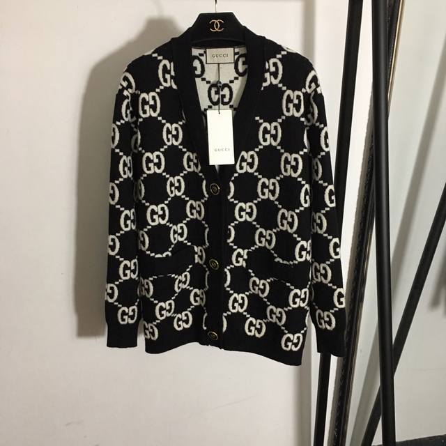 Style No. 9358 Gucc* New Double G Letter Jacquard Single-Breasted Cashmere Knit