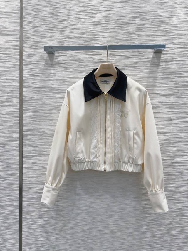 Miu Mi*2025Fw new casual jacket is another fashionista's favorite! Exquisite det