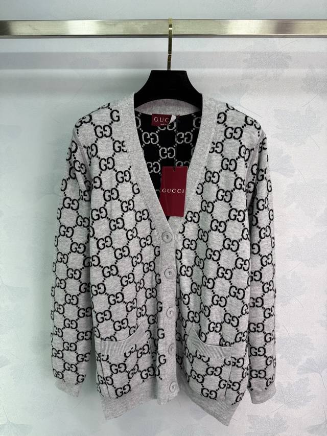 Gucc* 2025 Early Fall new jacquard knit double-faced V-neck cardigan. Custom-mad
