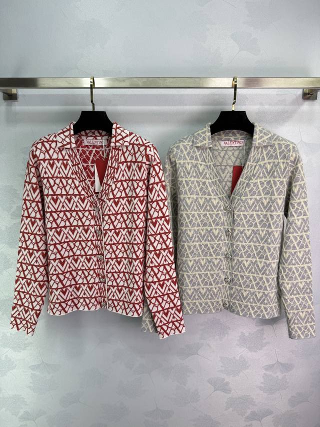 Va* 2025 Early Fall new lapel jacquard knitted long-sleeved cardigan! Woven from