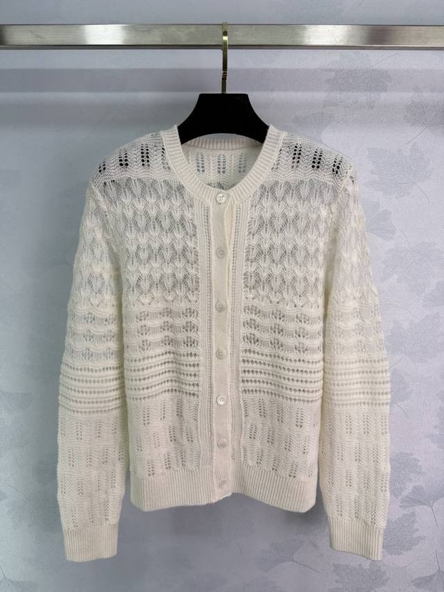 Niche*25 New Fall/Winter Cashmere Cardigan with Exquisite Hollow Pattern Design