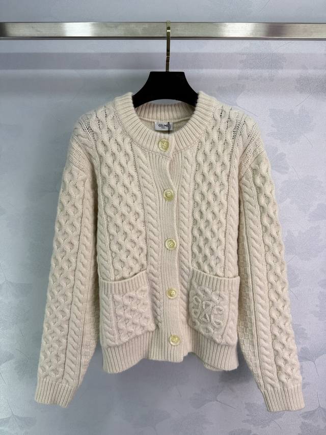 Ce*25 New autumn and winter knitted cardigan with a classic cable-knit texture.