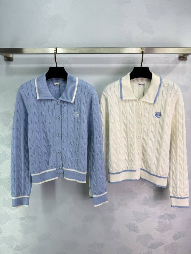 Loe*25's new early fall knitted cardigan features a lapel design with the brand