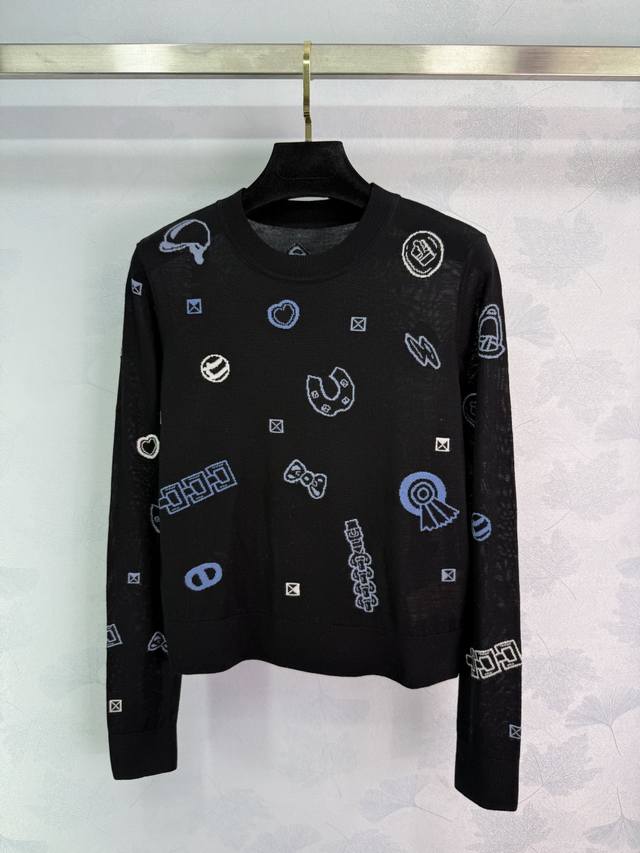 He*25 New jacquard sweater for early fall. Round neckline, pullover design with