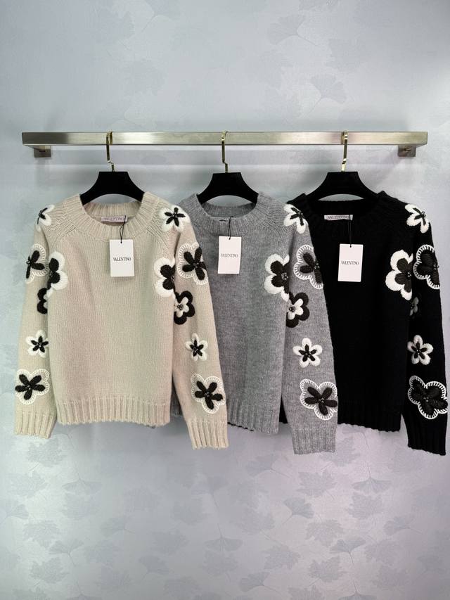 Va*25 New Early Fall Flower Embroidered Sweater. Three-dimensional flower design