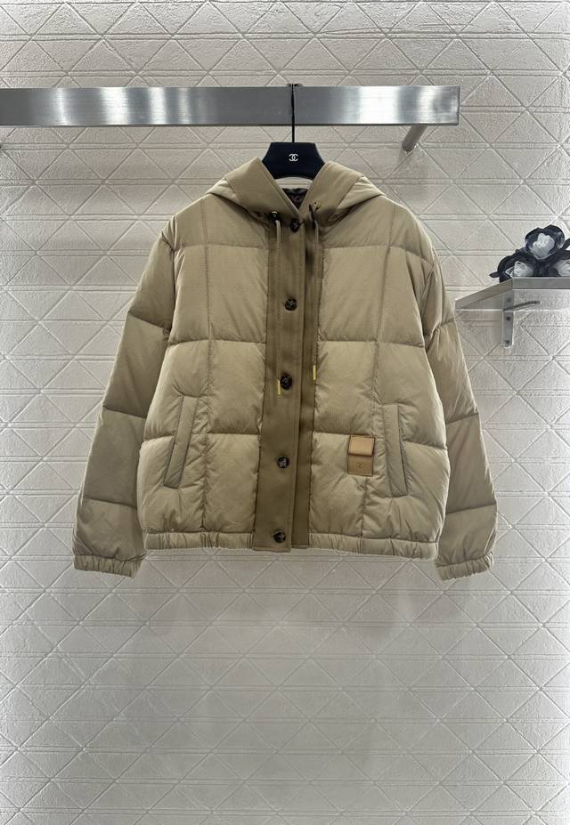 Louis Vuitto* 2025 New Arrivals: Hooded Drawstring Down Jacket. Made from custom