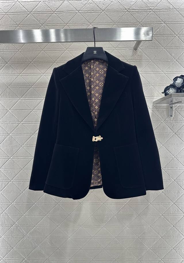 Louis Vuitto* 2025 New Arrivals: Lapel Blazer with Gold Buttons. Custom Yb velve