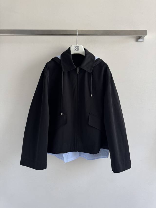 Loew* 25Fw's new faux two-piece hooded jacket features a classic lapel and detac