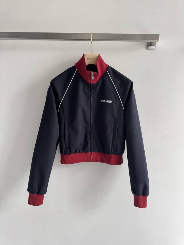 Miumi* 25Fw's new fall preppy-inspired, off-the-shoulder cropped jacket features