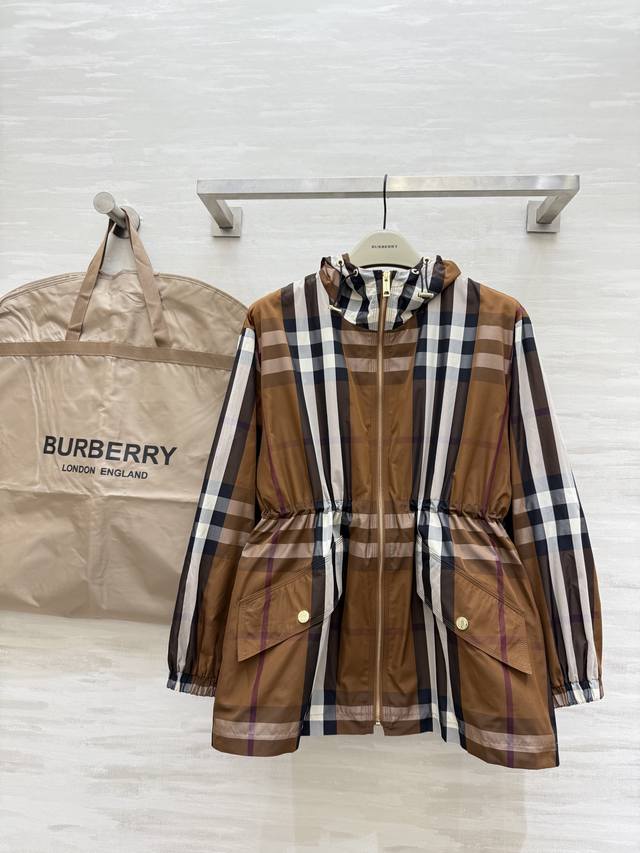 Burberr2 autumn and winter new British style hooded plaid waisted jacket custom