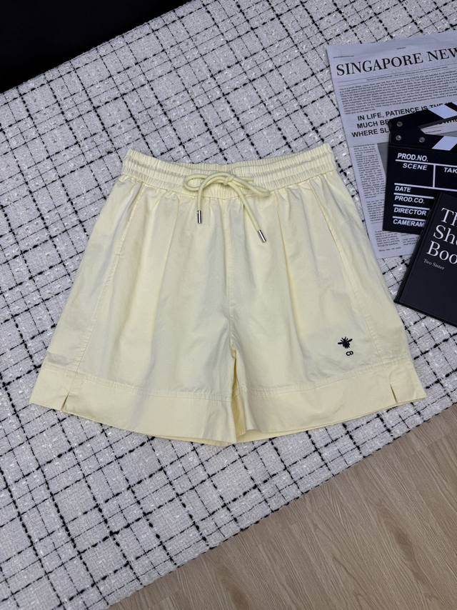 25Ss Essentials Collection elasticated shorts are incredibly versatile and can b
