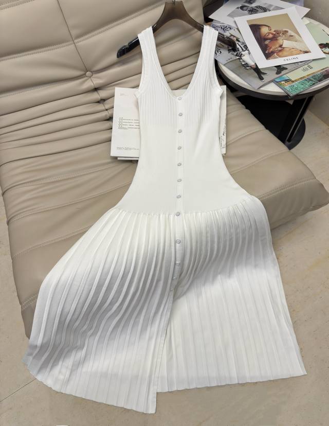 25 New style for early autumn~pleated dress long-sleeved cardigan a complete set