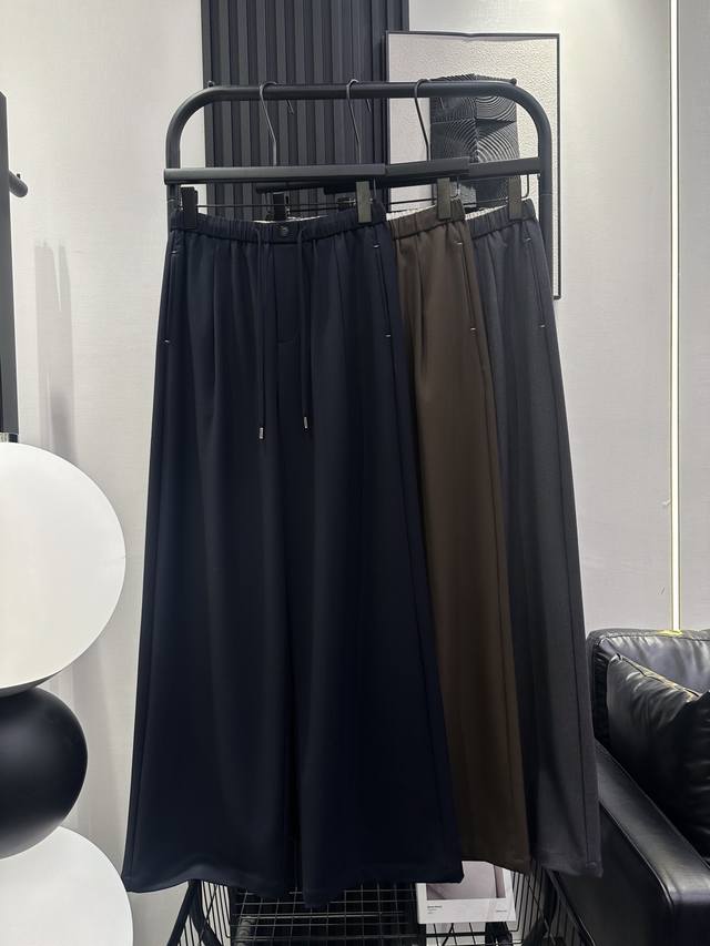 Mm6 - New autumn styles are here! Simple, single-button elastic waist fashionabl