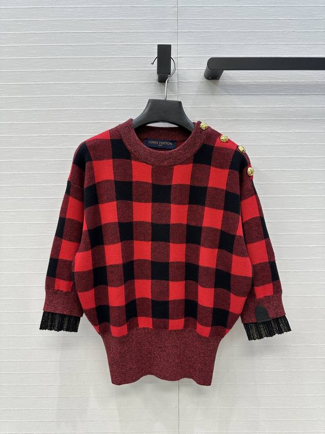 Highly recommend Louis*25's new autumn/winter vintage red and black checkered s
