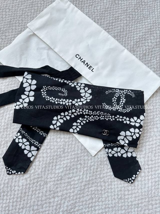 Hot-selling item in stock Black and white camellia print tulle headband This bla