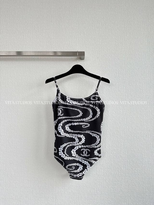 Hot item in stock! floral patterned suspender swimsuit, intimate apparel, non-re