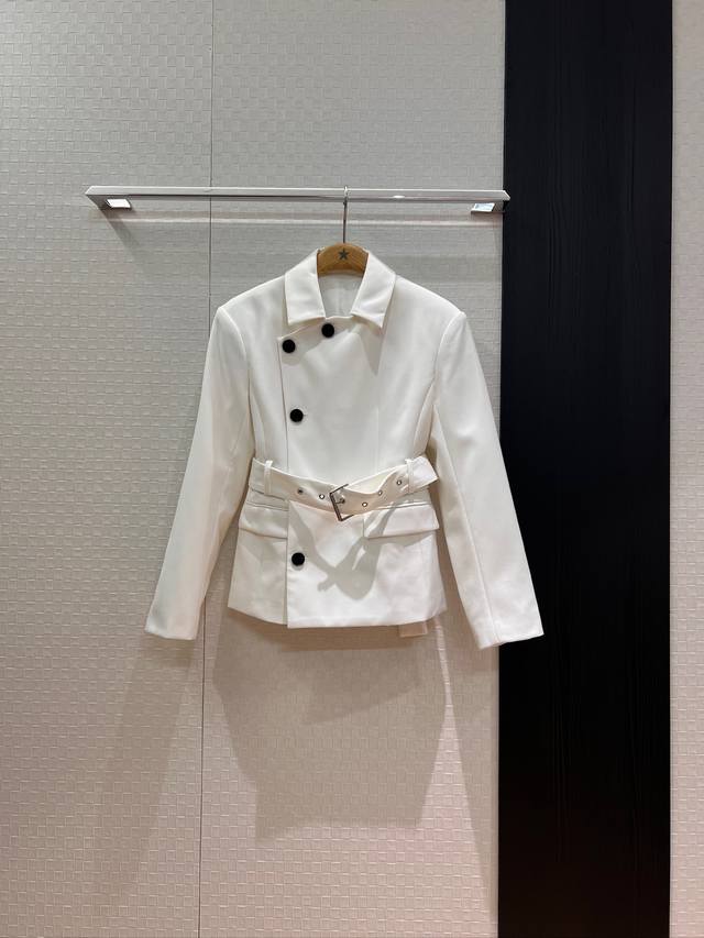 New style recommendation for early autumn Lin Yun and Liu Yuxin, the same style