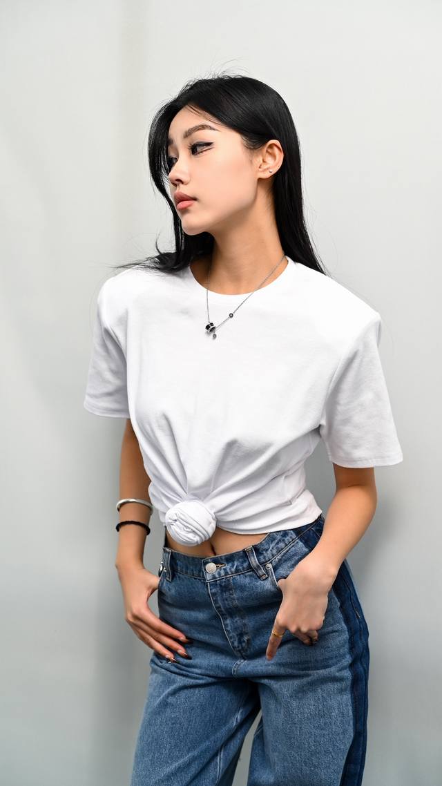 Magda knotted buttonhole ribbed T-shirt! Cotton two-color Sml DDD