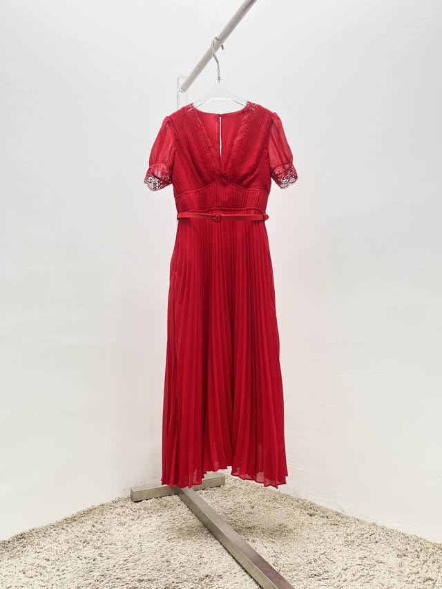 New embroidered lace pleated dress! Two colors Sml DDD