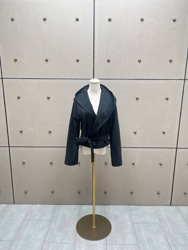 Alai hooded belted jacket! Sml DDD