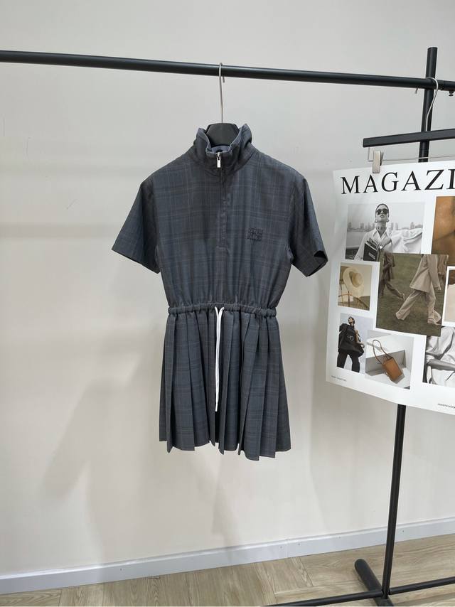 M Grey Check Half-Zip Short-Sleeved Dress, Fabric: 50% Worsted Wool, Color: Grey