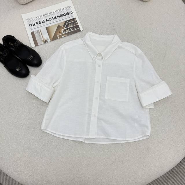 Casual, old-money style Pd 25 Spring/Summer linen shirt with double-layered shor