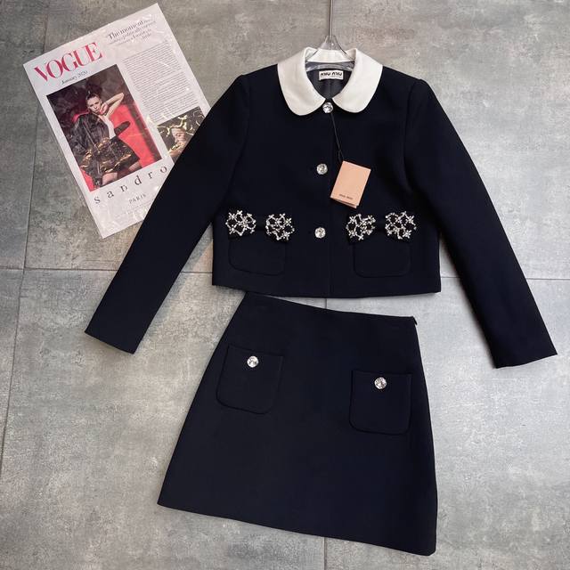 Reorder and shipment Hot-selling suit Mium*U 2025 early autumn new style, the ch
