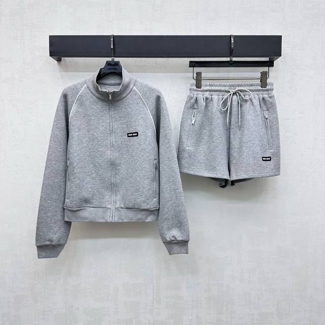 Miumi*2025 new arrivals. Stand-up collar jacket, coat, and shorts set. Custom YB
