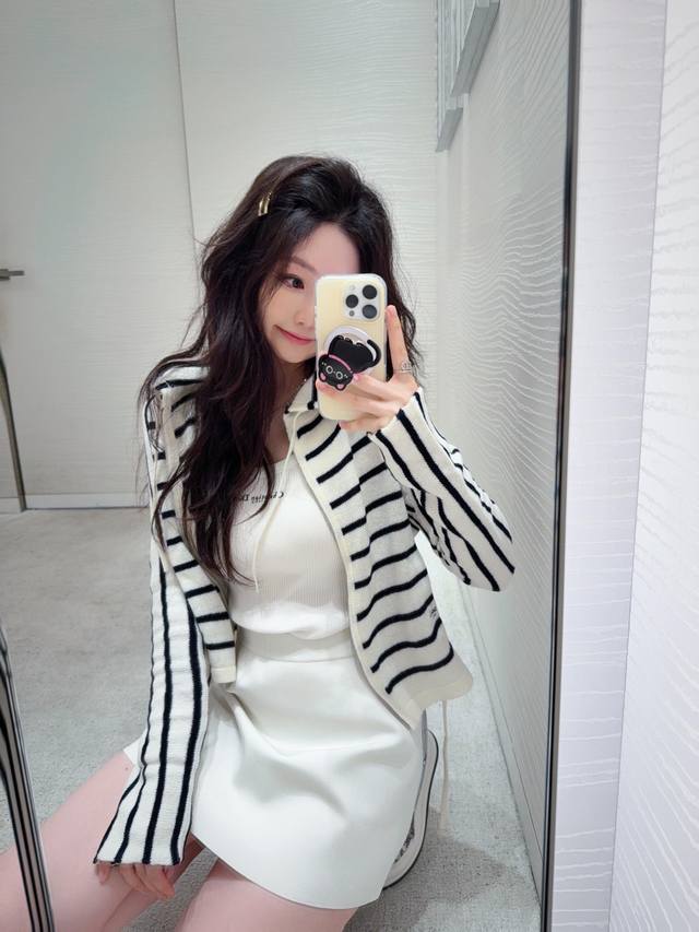Dio* 25Fw Early Fall new drawstring design, striped wool hooded cardigan | Exclu