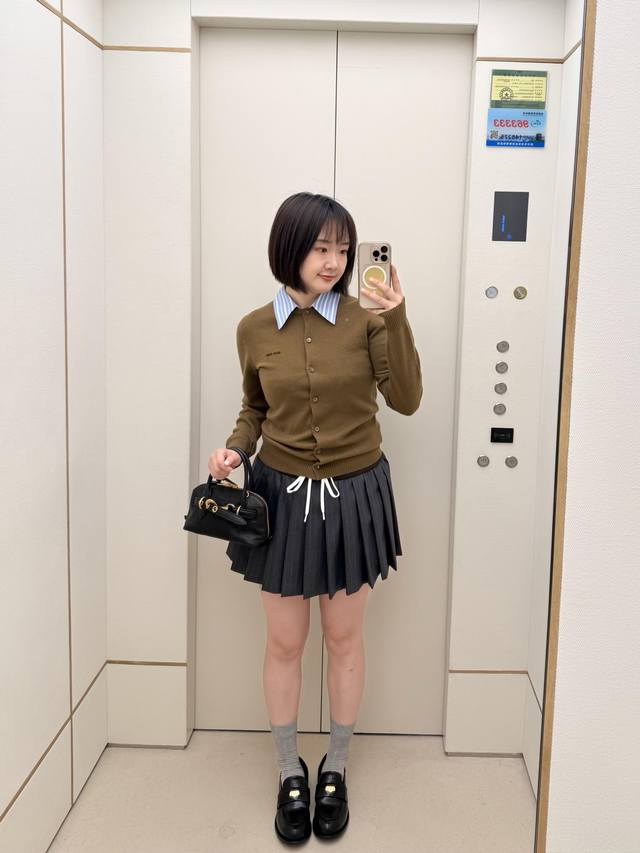 Miumi* 25Fw Early Fall New Intellectual Preppy Style Pleated Short Skirt | Exclu