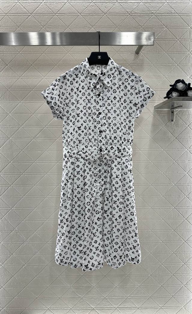 Louis Vuitto* 2025 New Arrivals: Printed Belt Dress. Custom-made from Yb importe