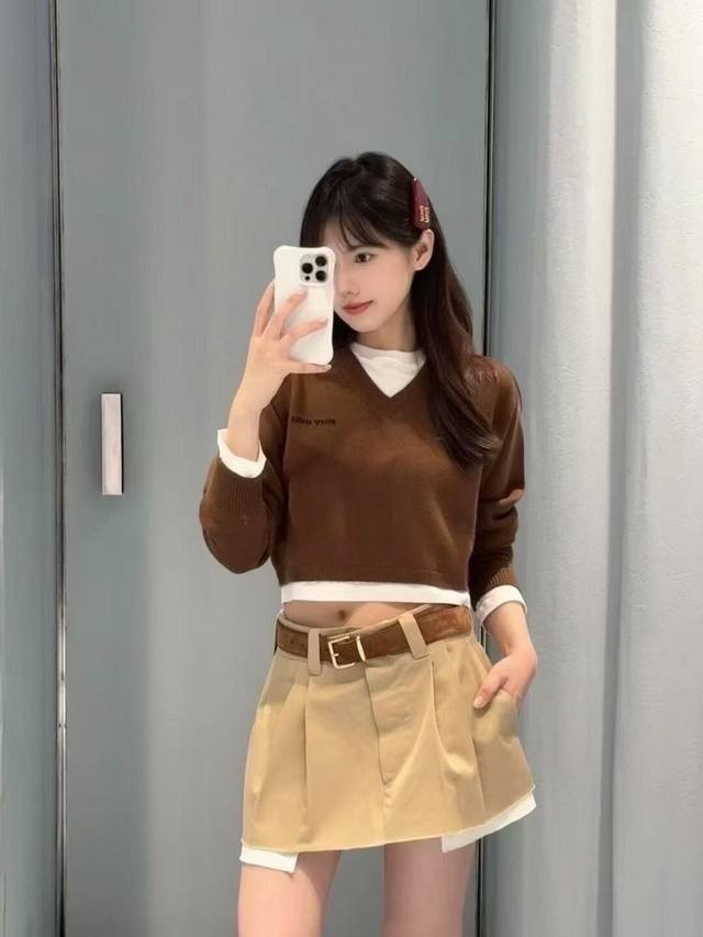 Miumi* 25Fw Early Fall New Fake Two-Piece Logo-Short Sweater | Exclusive Yb Deve