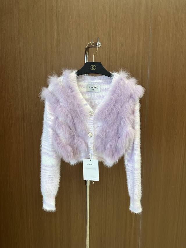 Chane *New arrival for fall! fox fur knitted cardigan. Super soft color with pea