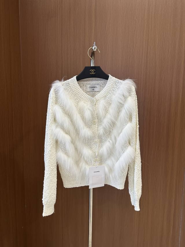 Chane *New arrival for fall! fox fur knitted cardigan with sequin embellishment.