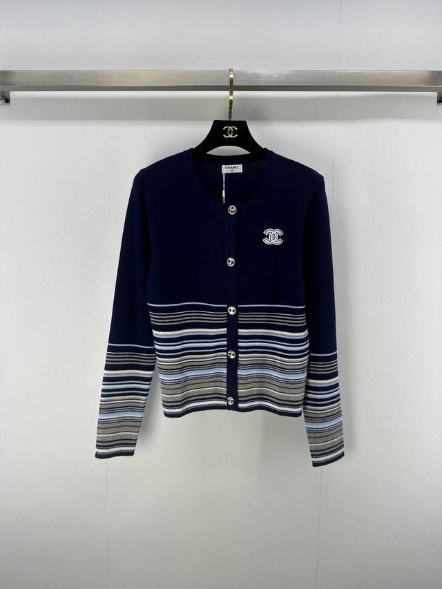 Chane* New details 25 Autumn new knitted round neck striped cardigan color strip