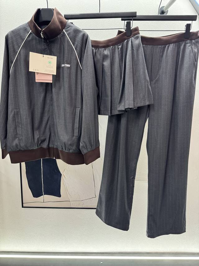 2025 Autumn And Winter Top, Skirt, and Pants Miu Girls' Set: Jacket + Pleated Sk
