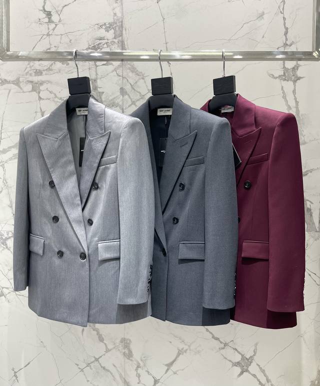 Saint Laurent 2025 New Suit Set This autumn/winter trend not only fits the curr